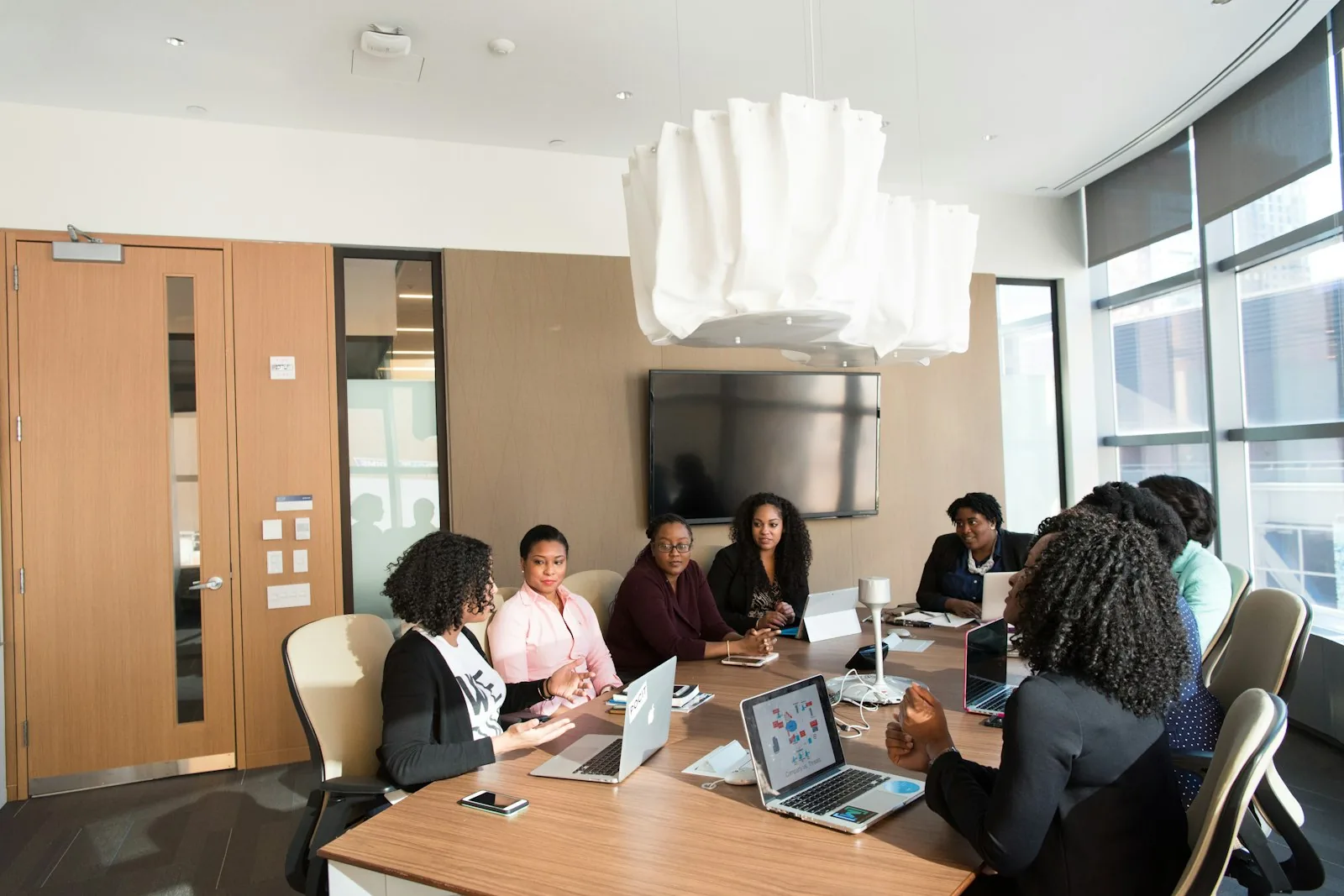 A working session in an office